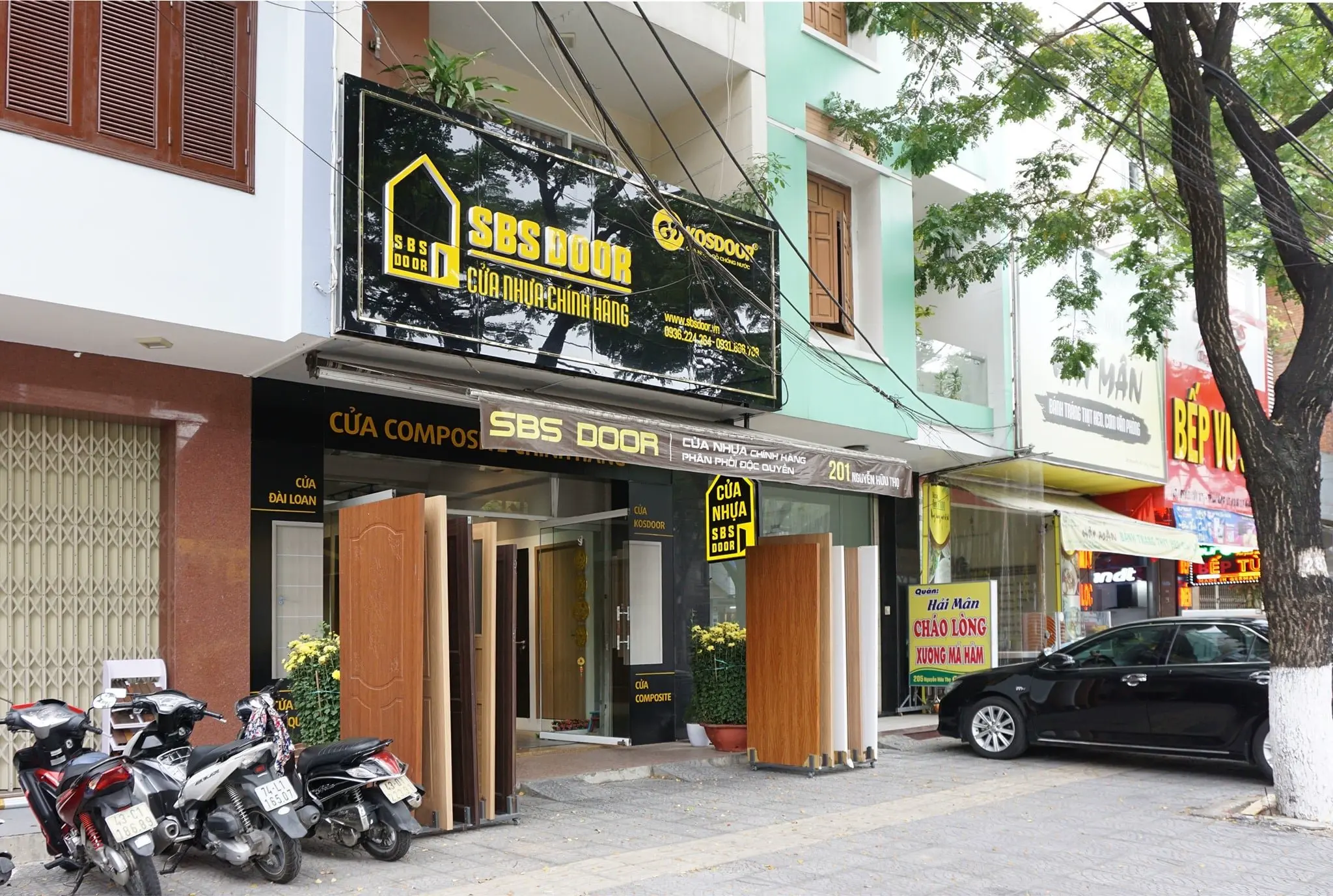 Mặt tiền showroom Đà Nẵng với chính sách vận chuyển