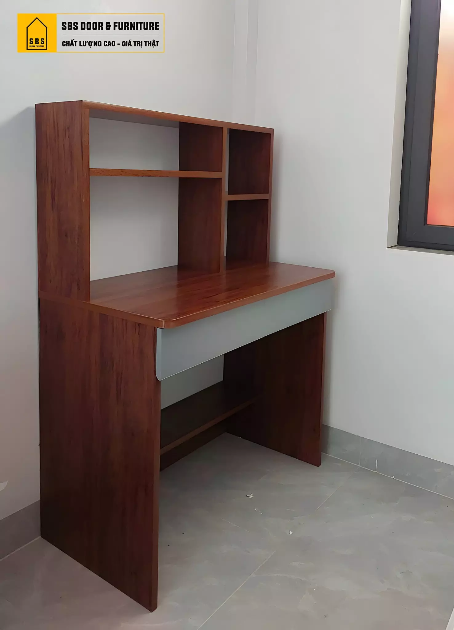 bàn học nhựa có tốt không