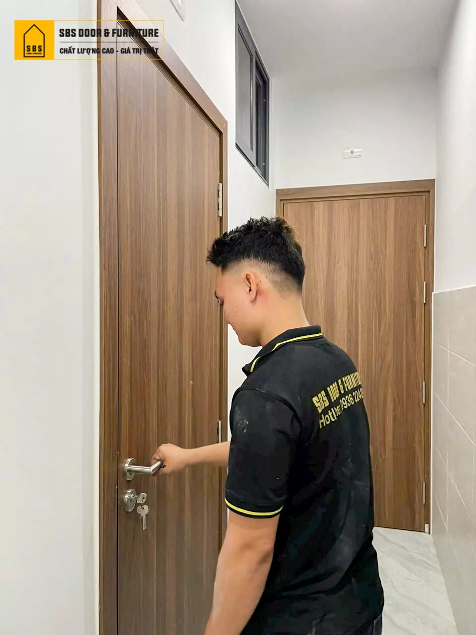 SBS DOOR thi công cửa nhựa, cửa thép chống cháy
