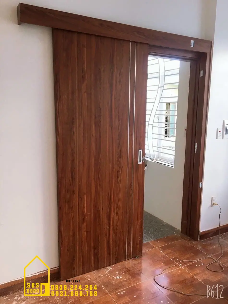 cửa nhựa mở trượt giúp tiết kiệm diện tích