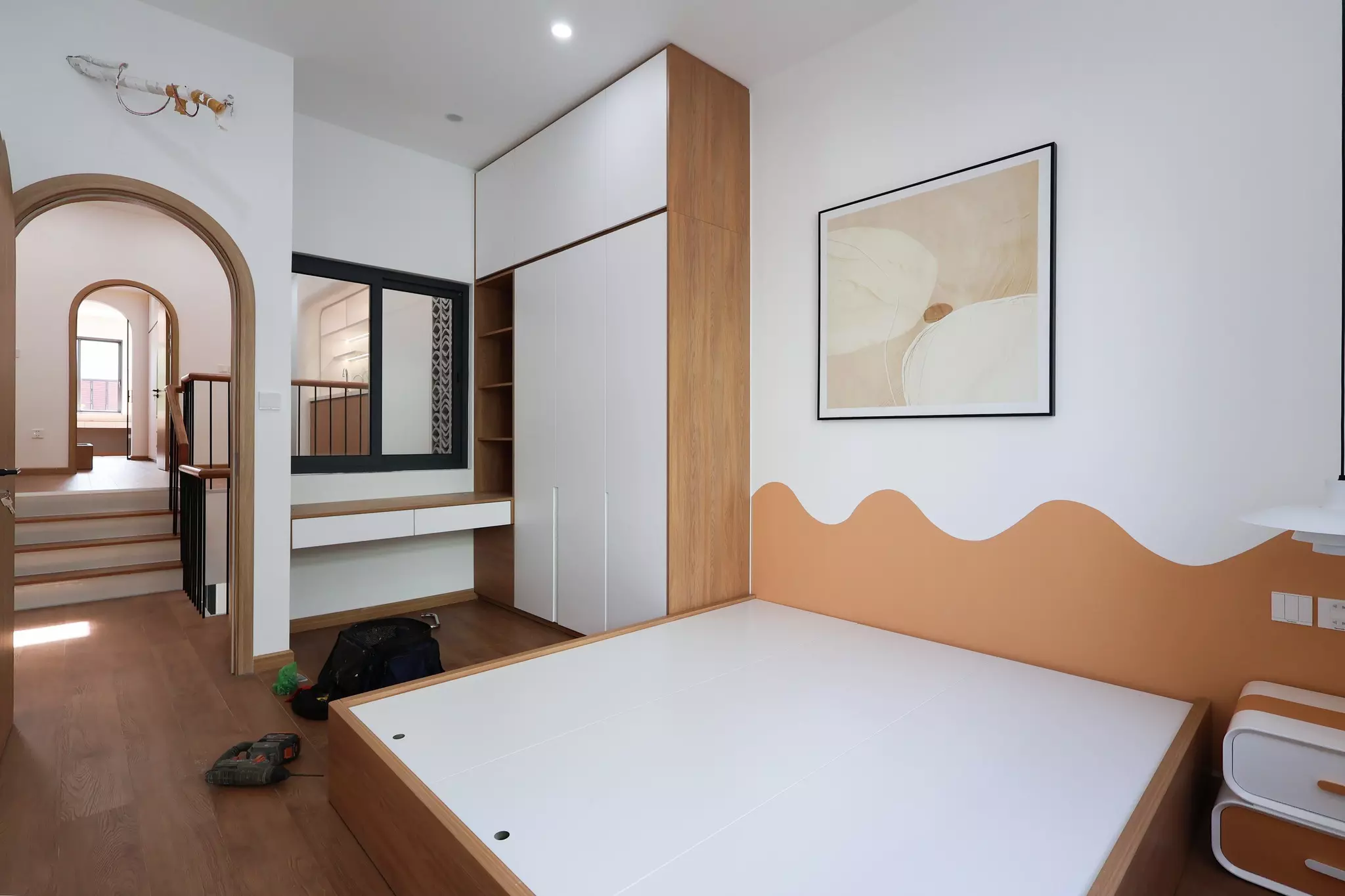 thi công lắp đặt tủ áo quần nhựa cho bé 