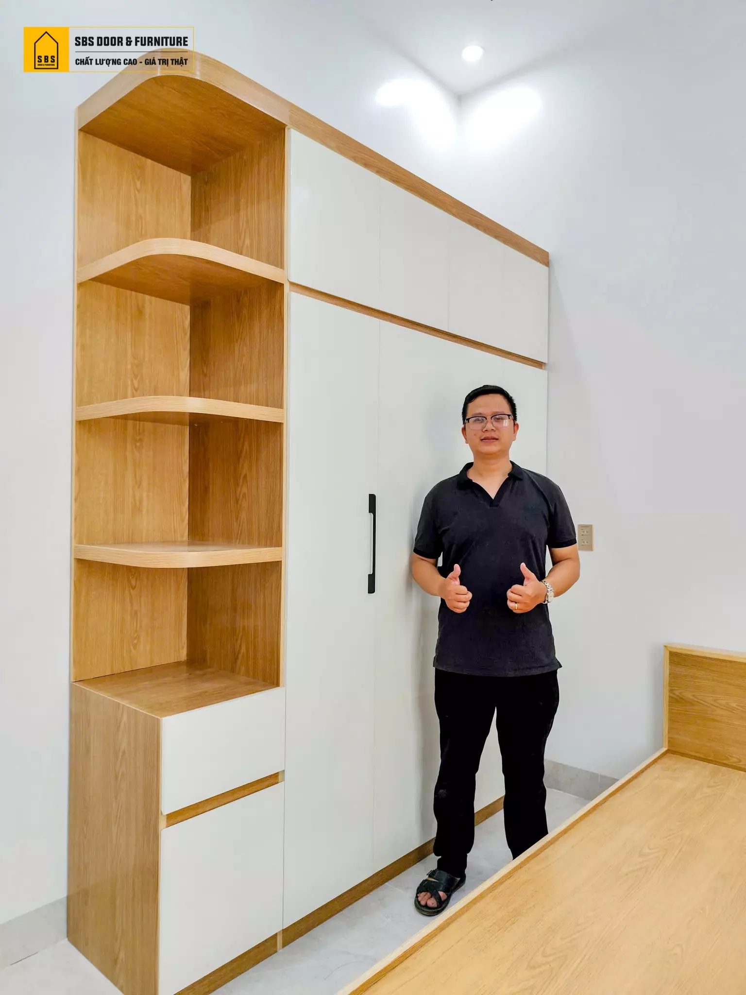 SBS DOOR thi công và bàn giao tủ quần áo nhựa Harmomy 