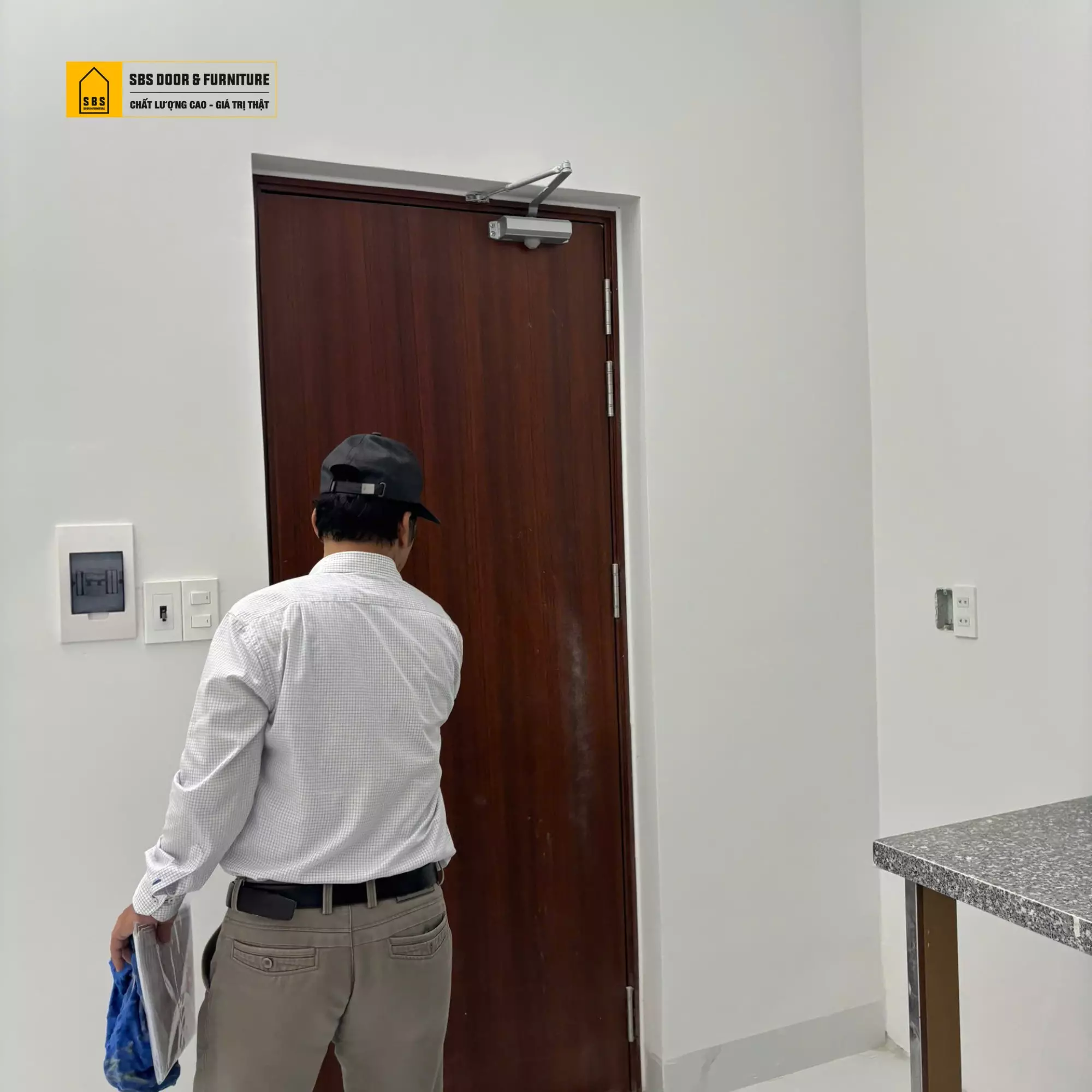 thi công cửa thép chống cháy 1 cánh