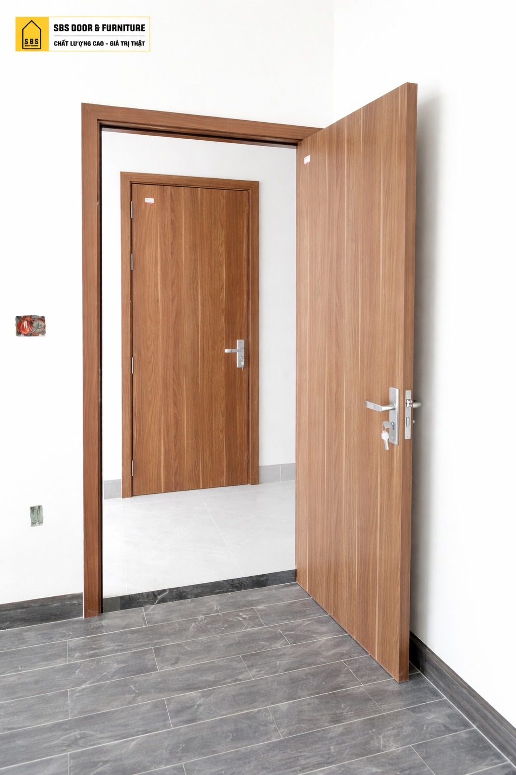 cửa nhựa Composite có bị phai màu không