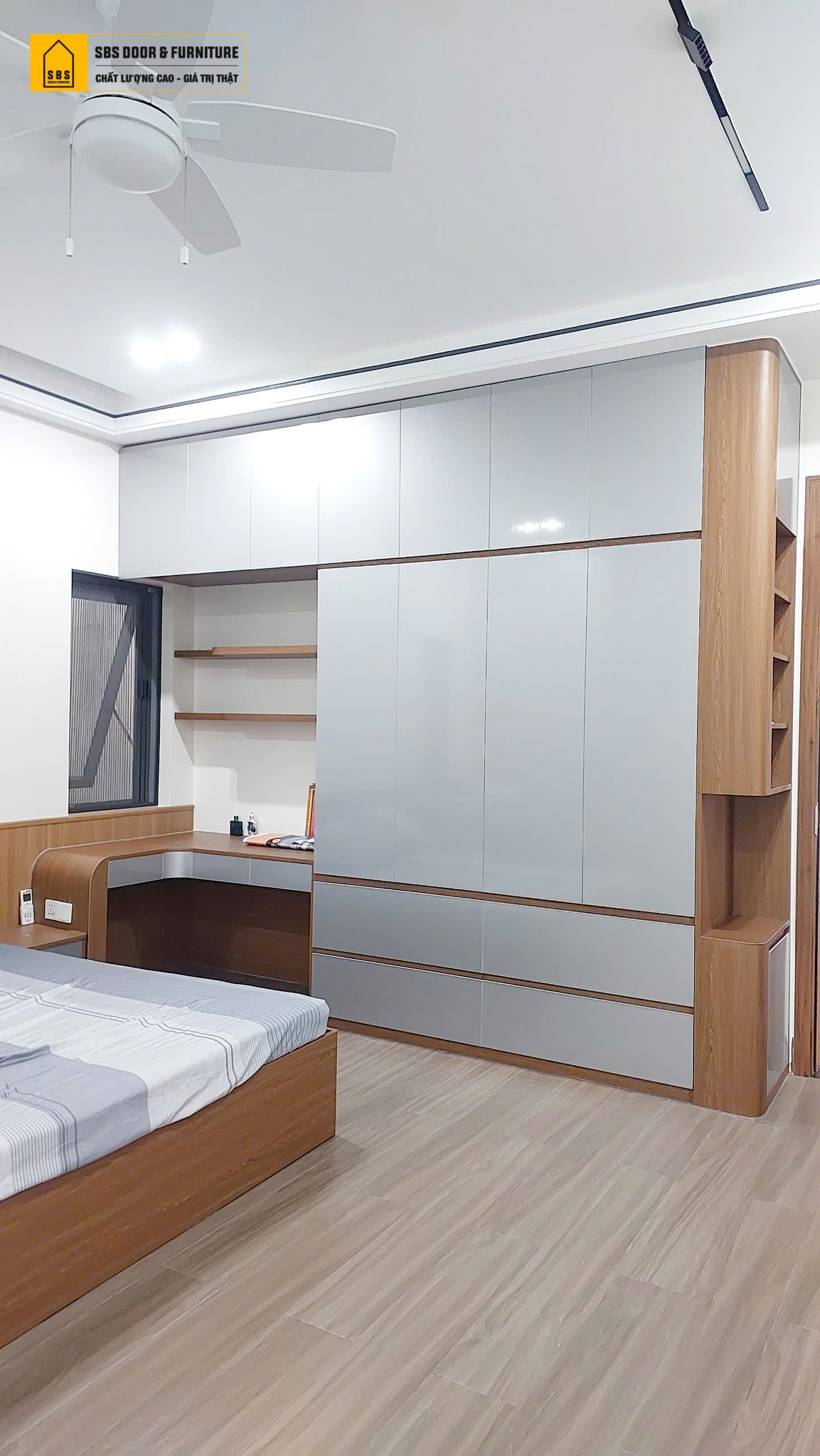 Mẫu tủ áo quần nhựa kích thước lớn tối ưu lưu trữ.