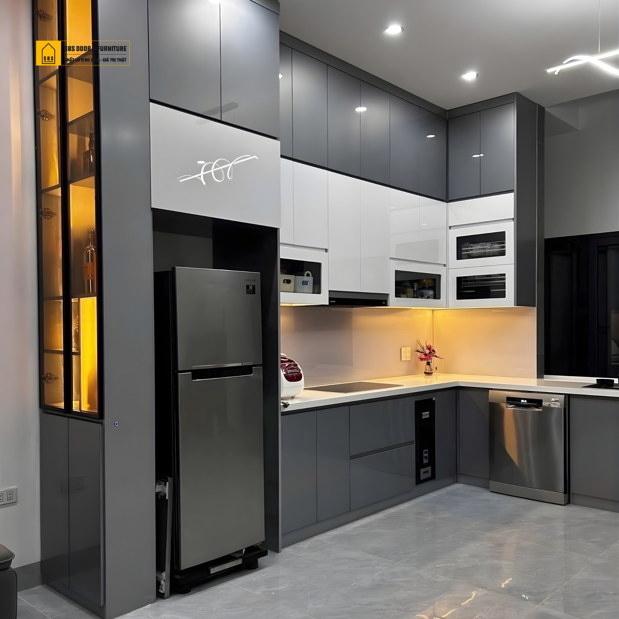 Tủ bếp nhựa acrylic kịch trần với khả năng chống ẩm và độ ổn định cao 
